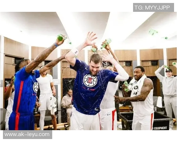 祖巴茨谈与步行者的契合内线存在感对球队至关重要